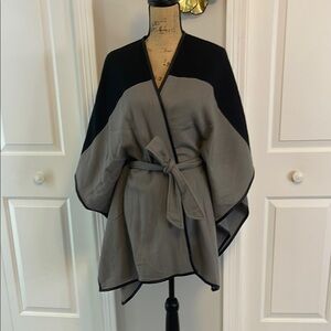 14th & Union Black and Gray Cape with Wrap Style